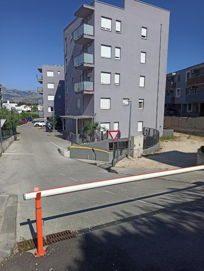 Cosy Apartment Terrano -Free Private Parking Split Kültér fotó